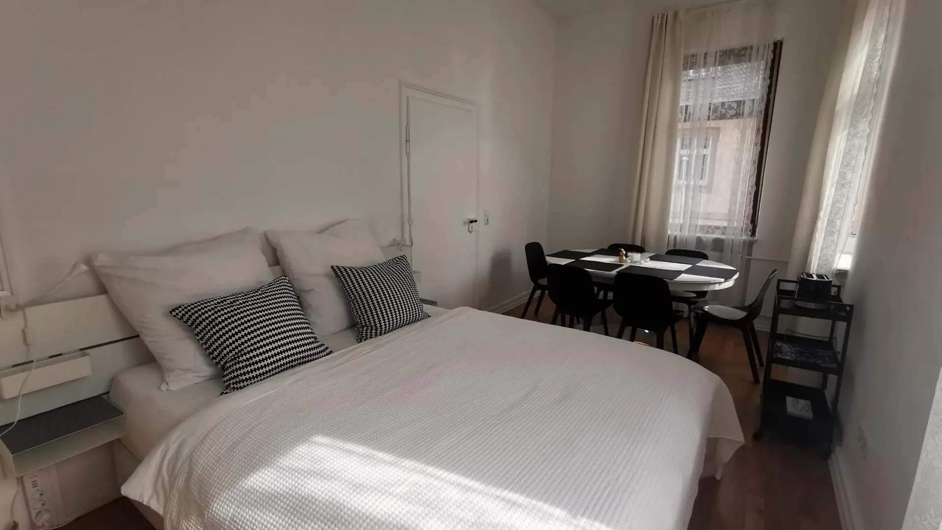 Apartment Helle Stadtwohnung Miltenberg Perle Am Main Germany